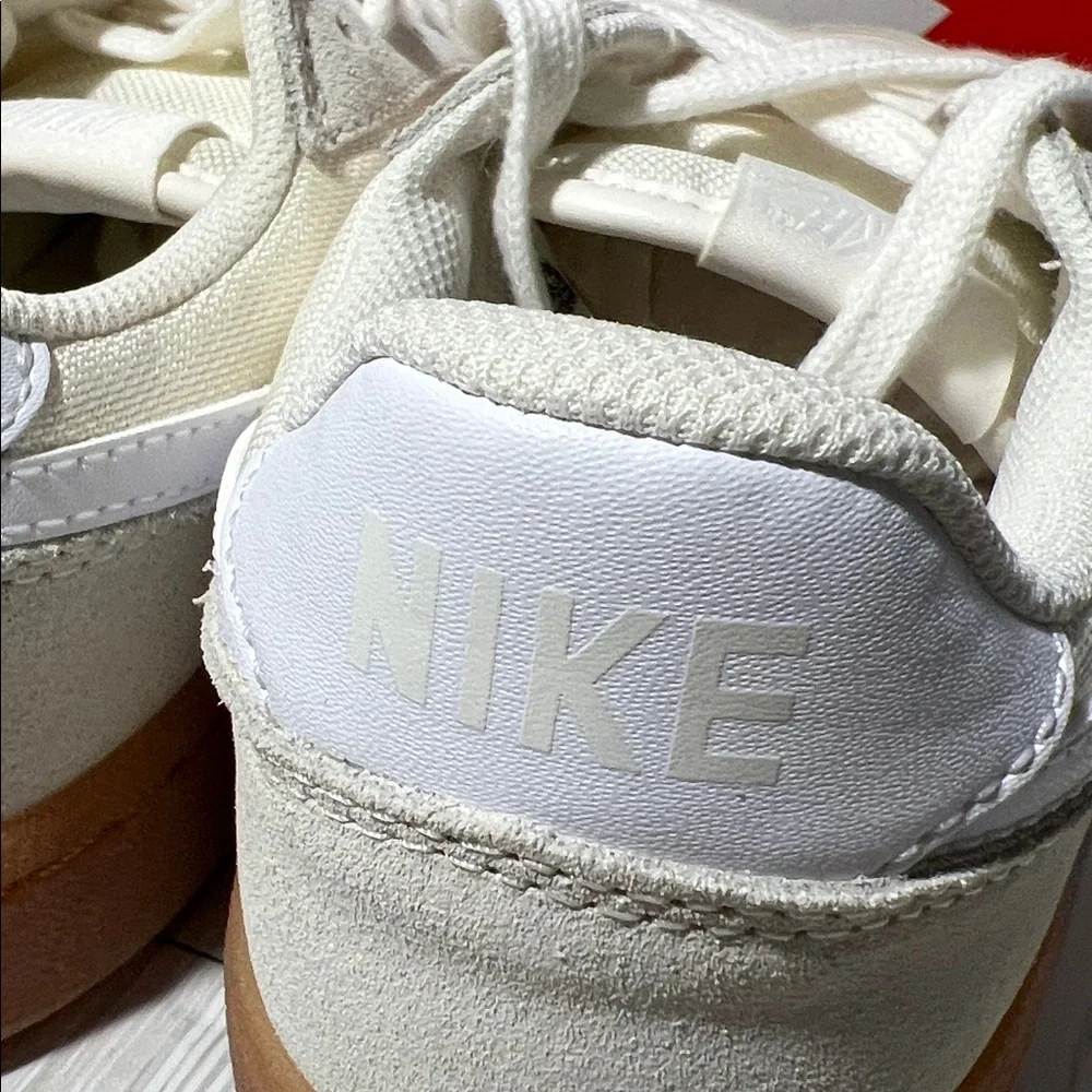 Nike Field General sneaker shoe white Ivory Gum (GS) youth‎ size 7Y IF0465-102